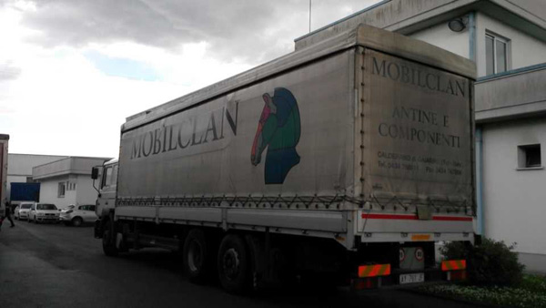 意大利之行  卡萨意厨参观MOBIL CLAN