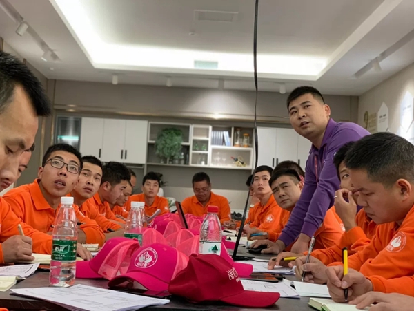 诗尼曼全屋定制感恩服务季，全国精英服务工程师集结待命