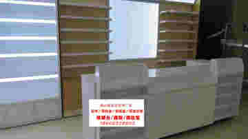【富深达货架】让顾客多停留半个钟的化妆品店展柜厂家，品质见证