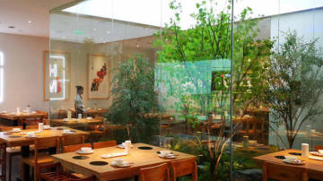 欣百恒餐饮火锅店家具1人1锅火锅餐桌餐椅全店整装定制