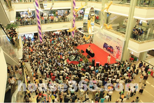 新“国五条”出台家居市场不景气 家居卖场清货大促销