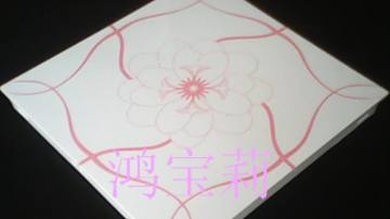 珠光白富贵花开粉红色