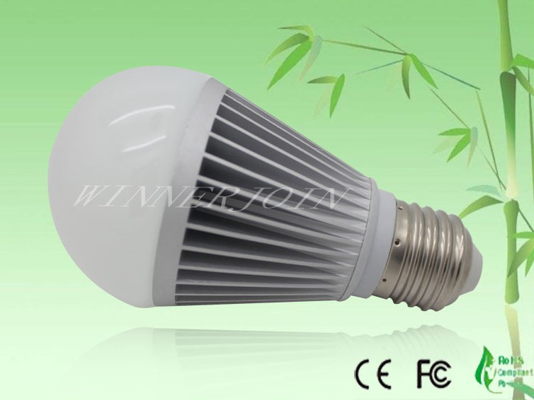 E27 9W球泡灯