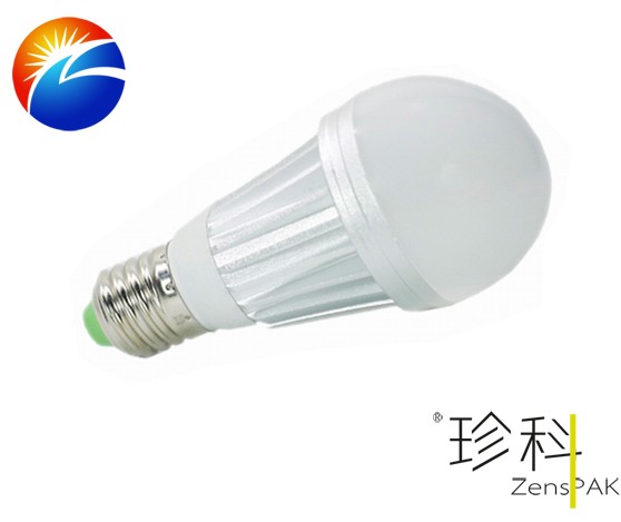 LED 球泡灯7W