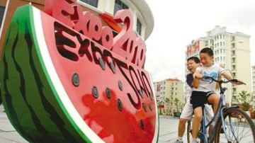 深圳雕塑 电影院商场广告代言人物卡通玻璃钢雕塑