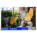 园林仿铜狮子雕塑-黑色狮王景观定制-伦敦火炬手和狮王雕塑