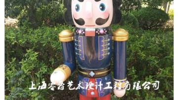 汉中卡通胡桃夹子玩偶雕塑-商业美陈胡桃夹子士兵                                  
