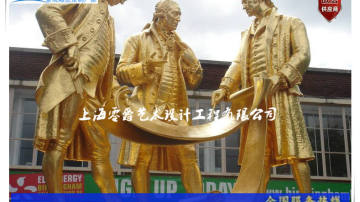 英伦风金色烤漆名人雕像-商业街卡通玩偶雕塑