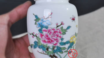 手绘陶瓷茶叶罐定制