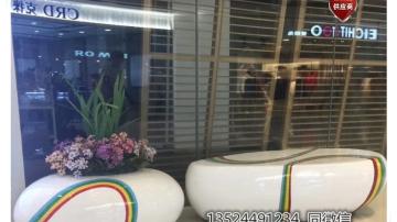 商场爆款玻璃钢花盆雕塑花钵花器美陈摆件