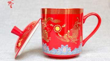 高档寿辰礼品陶瓷寿杯订制，百岁寿宴回礼寿杯