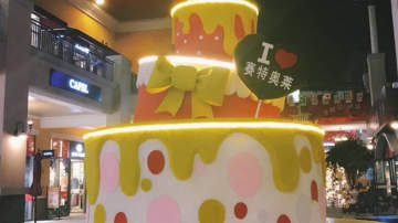 福建玻璃钢卡通蛋糕雕塑 蛋糕店门口宣传摆件