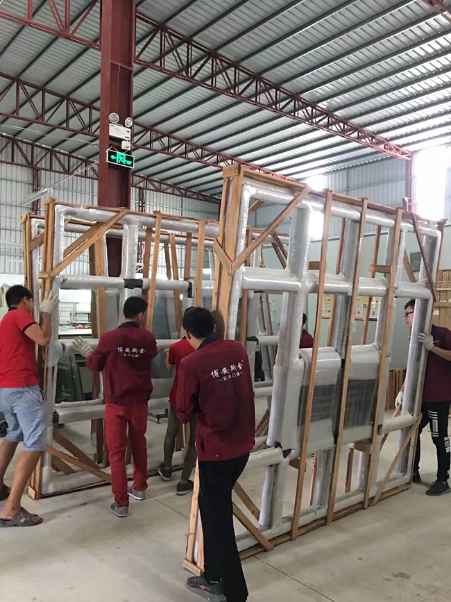广东博安斯金门窗—选择中国品牌，选择博安斯金！