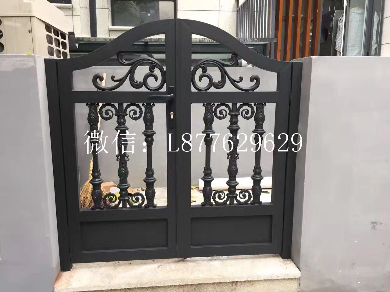 铝艺大门别墅大门铝合金大门厂家直销联系电话18365636669