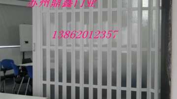 上海推拉折叠门，移动折叠门，上海pvc折叠门，塑料折叠门