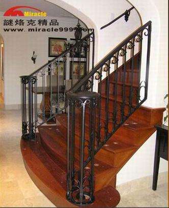 铁艺楼梯