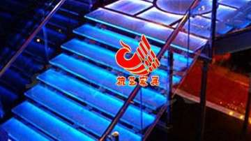 玻璃楼梯