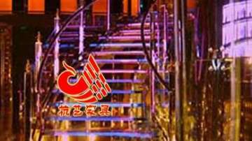 玻璃楼梯