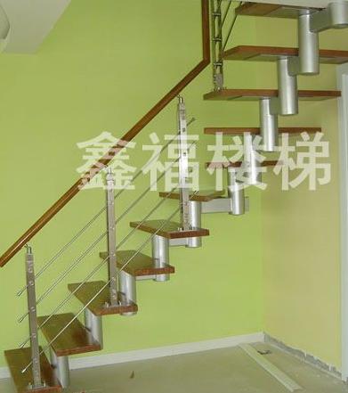 钢木楼梯