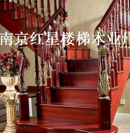 实木楼梯