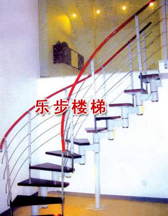 钢木楼梯