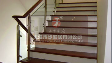 禾步楼梯