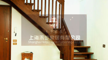禾步楼梯