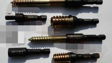 楼梯配件，实木楼梯配件楼梯木盖楼梯五金批发