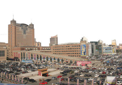 新疆华凌建材市场