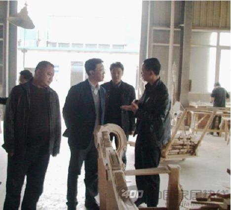 山市市委书记罗佳明考察龙马木业