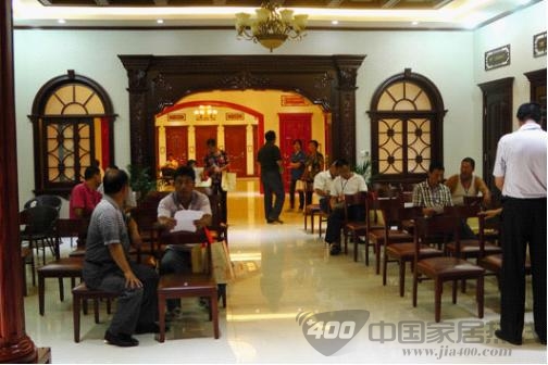 万家园  展区升级  参观客人源源不断