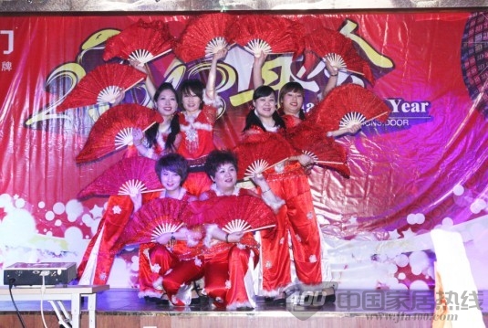 3D木门“凝心聚力，璀璨2013”主题年会完美谢幕
