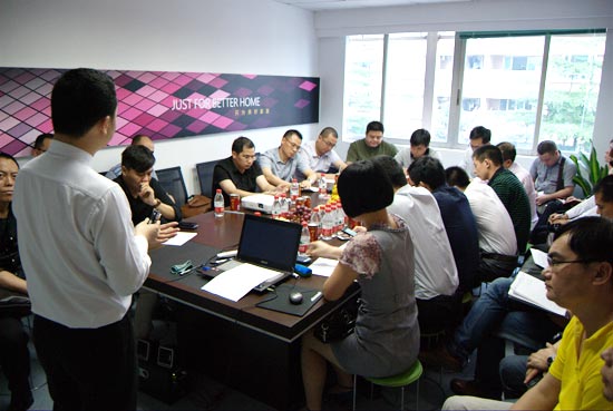 慧亚传媒召开“经销商营销课程分享会”