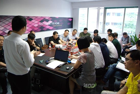 慧亚传媒召开“经销商营销课程分享会”