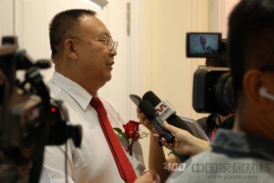 大自然家居绿色延伸：树木、树人、树品牌