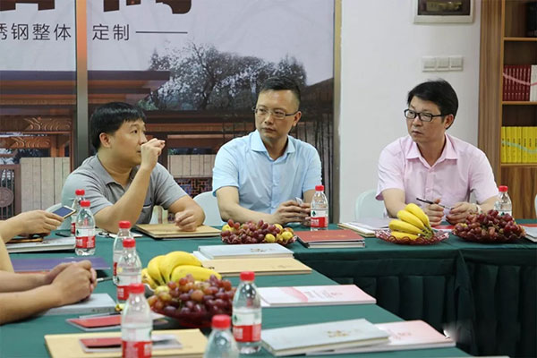 柳钢中金一行莅临东正宏骏参观指导,共促合作