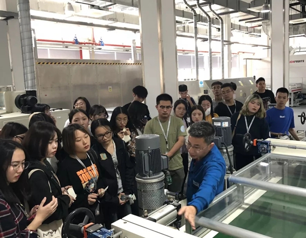 华润家具漆开展特别的一课——4C资讯速递