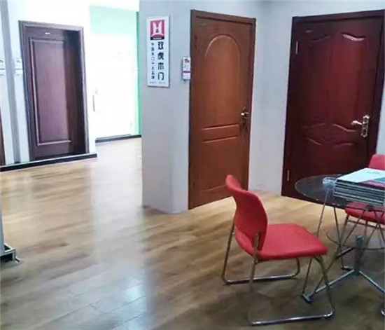 双虎木门贵州威宁、河北任丘专卖店全新起航 双虎木门贵州威宁、河北任丘专卖店全新起航