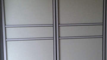 林莱品牌枫木白黑腰线门现代简约平板门系列