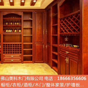 【美科木门】定制整体衣柜和木工做衣柜哪个好?