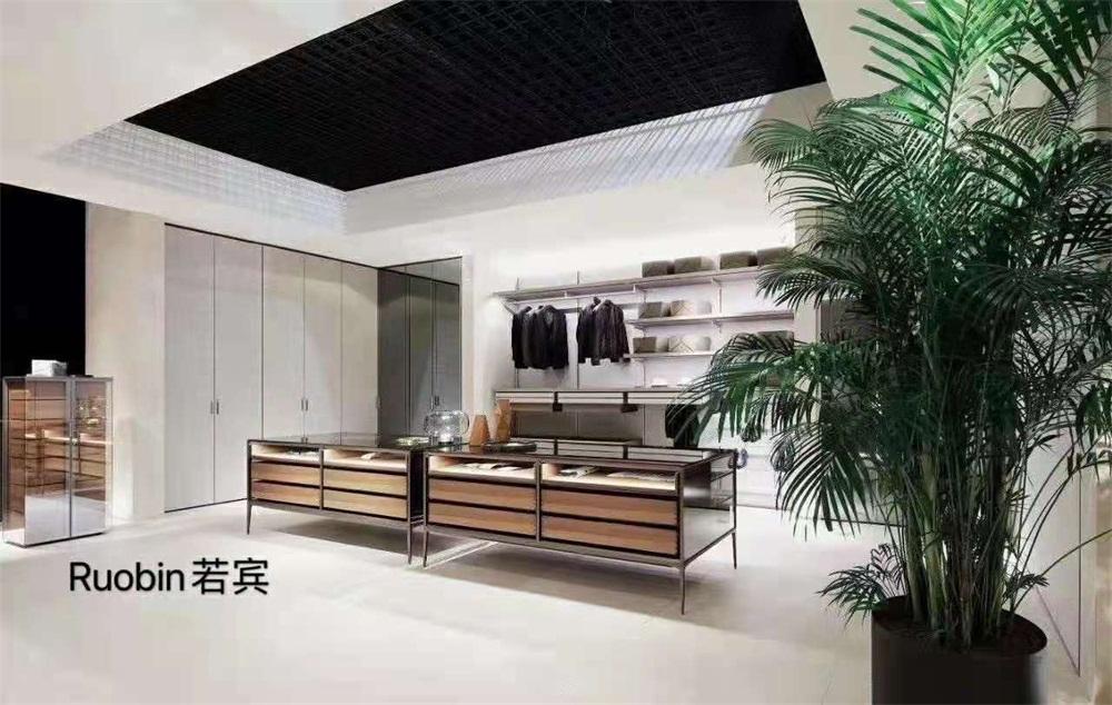 壁挂式衣帽间.jpg