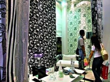 墙纸专家提醒 墙纸花色应简单铺贴起来更容易