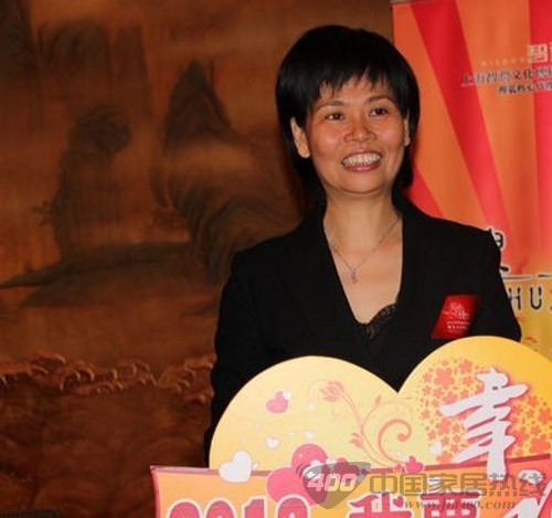 壁高墙纸黄丽红：练好内外功 力争2012年丰收