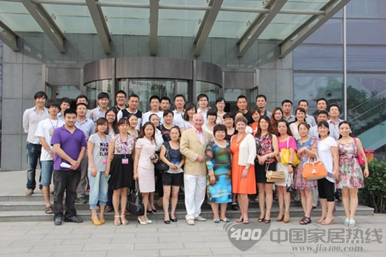 2012格莱美墙纸加盟商发展研讨会