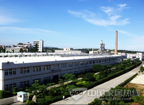 美丽家园：致力做墙纸辅料行业领头羊