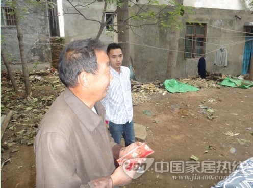 兰卡壁纸：2012感恩中国行 关爱孤寡老人活动郑州站