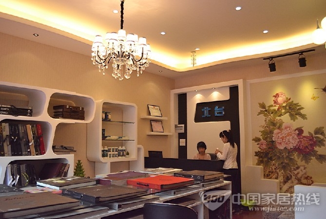 广东广州北台壁纸：选对墙纸品牌 赢在起跑线上