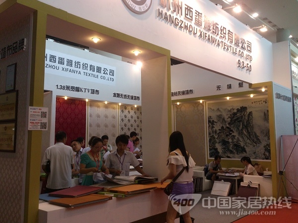 雅比斯借力广州建博会 多款无缝墙布新品齐亮相