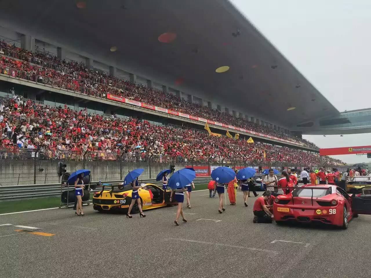 跨界 |格莱美墙纸现身2016法拉利嘉年华
