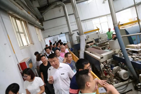 宏明泰门窗部分新经销商回家！
